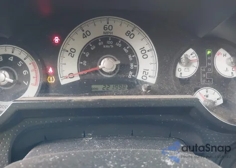 2008 Toyota Fj Cruiser z USA, uszkodzony, nr VIN JTEBU11F08K035204